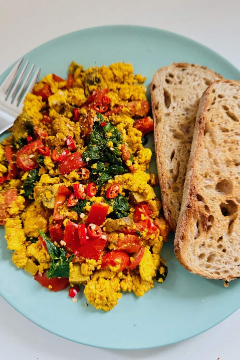 spicy breakfast tofu scramblewith sourdough